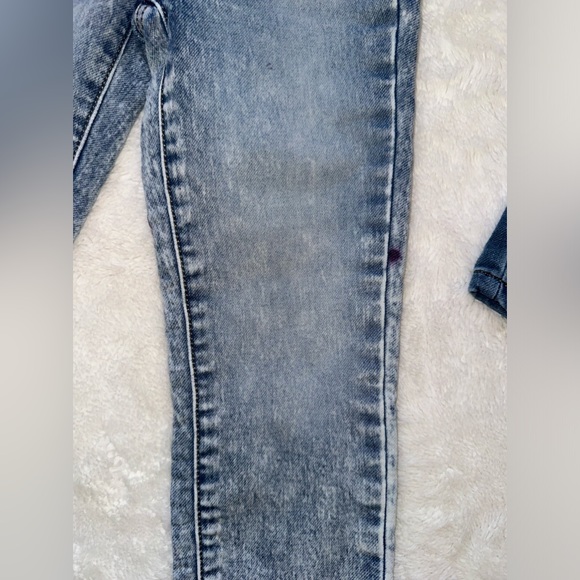 Toddler Jean bundle - Picture 5 of 9